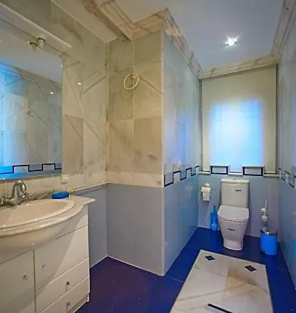 A Luxury Townhouse! Dom wakacyjny