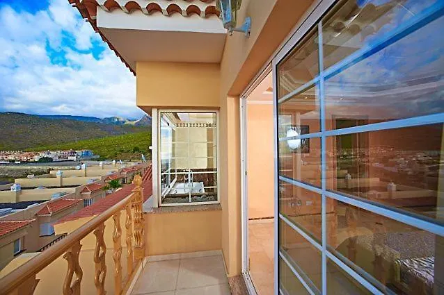 Дом отдыха A Luxury Townhouse!